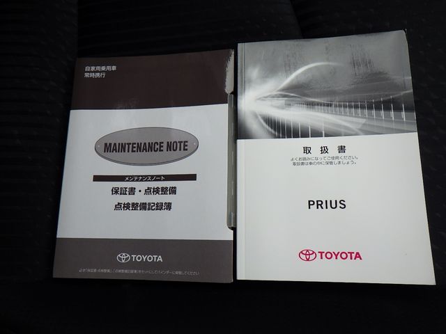 Toyota PRIUS 2018-10 183442-29