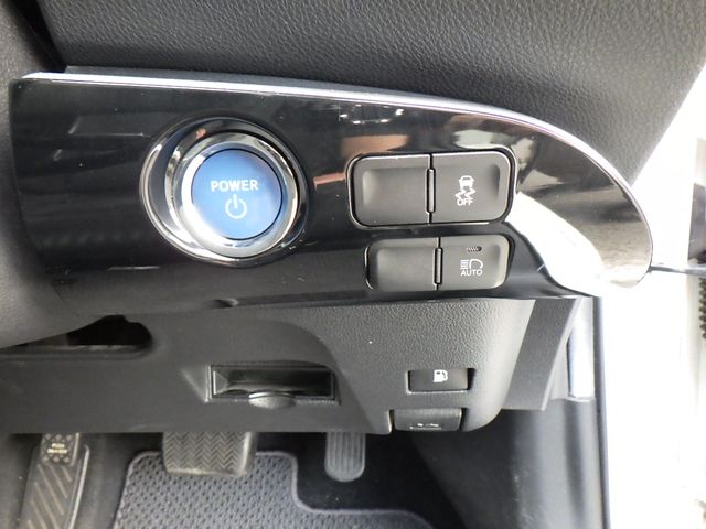 Toyota PRIUS 2018-10 183442-16
