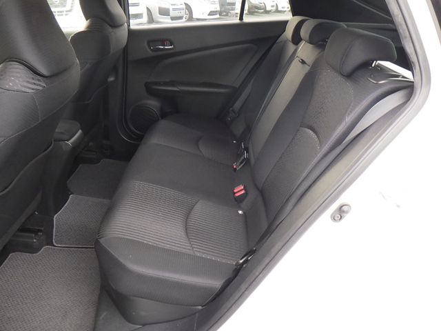 Toyota PRIUS 2018-10 183442-10
