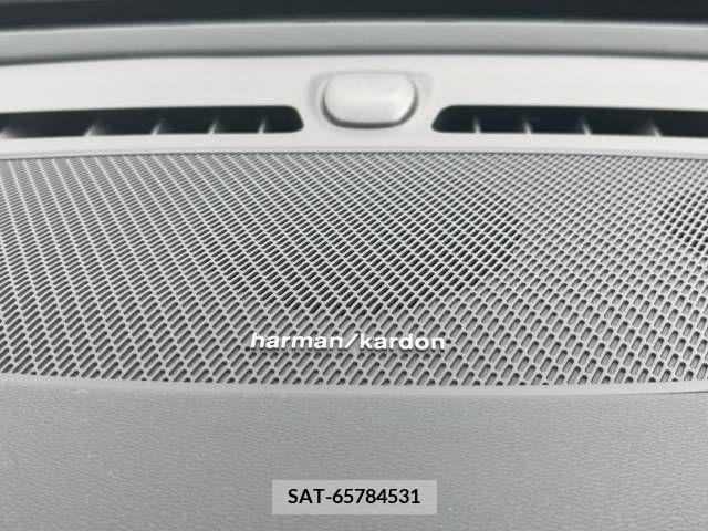 Volvo XC40 2021-08 332910-3