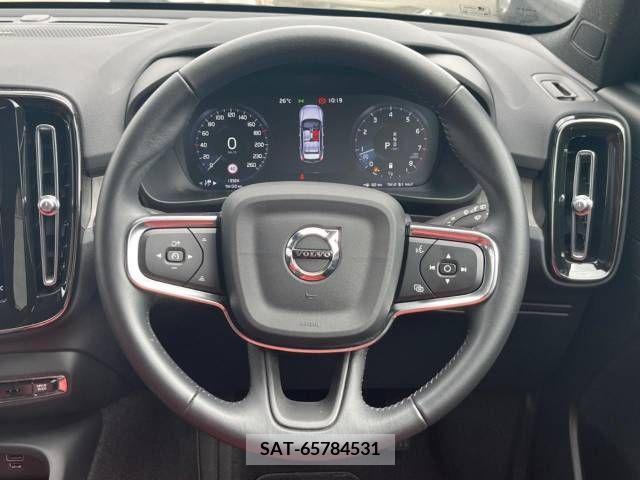 Volvo XC40 2021-08 332910-11