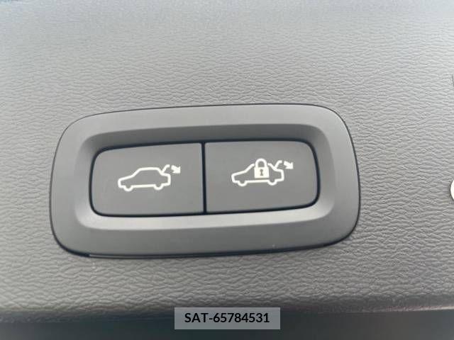 Volvo XC40 2021-08 332910-7