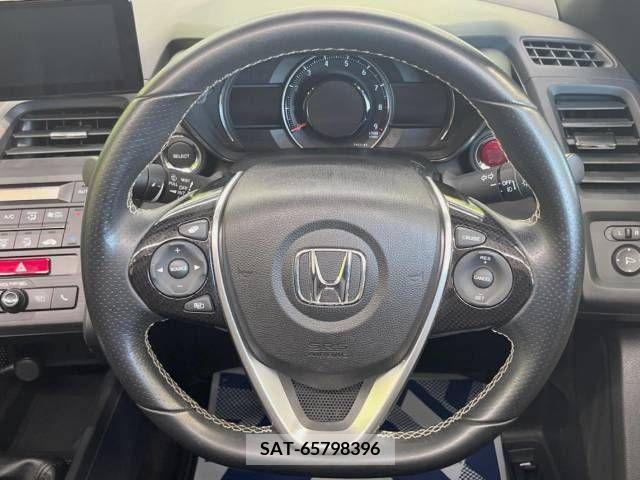Honda S660 2015-04 367558-11