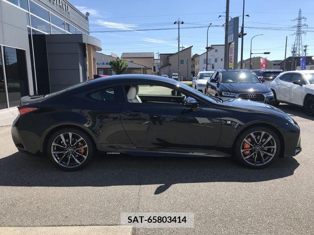 Lexus RC 2019-05 354346-5