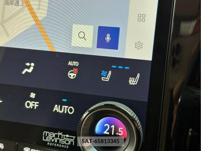 Lexus LM 2024-03 388382-19