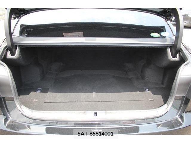 Lexus LS 2019-05 304759-18
