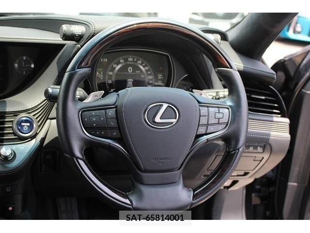 Lexus LS 2019-05 304759-16
