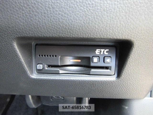 Suzuki SWIFT 2017-10 320782-15