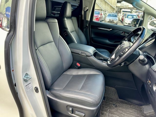 Toyota ALPHARD 2021-11 181130-13