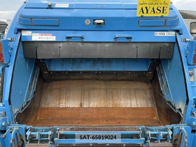 Mitsubishi CANTER 2013-11 294398-6