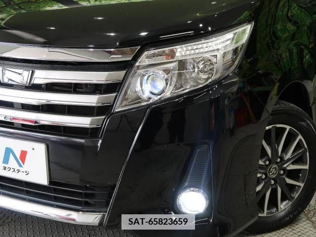 Toyota NOAH 2017-06 347333-13