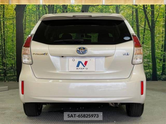 Toyota PRIUS ALPHA 2015-05 330136-15
