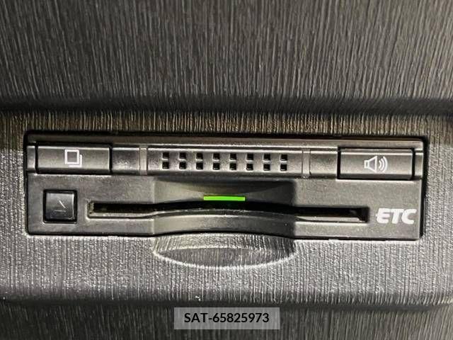 Toyota PRIUS ALPHA 2015-05 330136-4