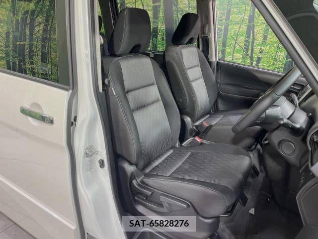 Nissan SERENA 2021-03 218320-9