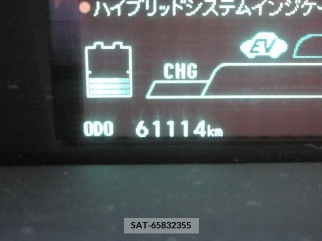 Toyota PRIUS 2015-01 281961-21