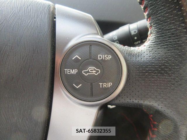 Toyota PRIUS 2015-01 281961-19
