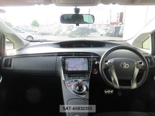 Toyota PRIUS 2015-01 281961-6