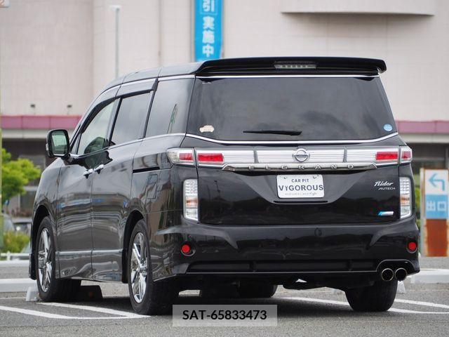 Nissan ELGRAND 2013-10 269562-2