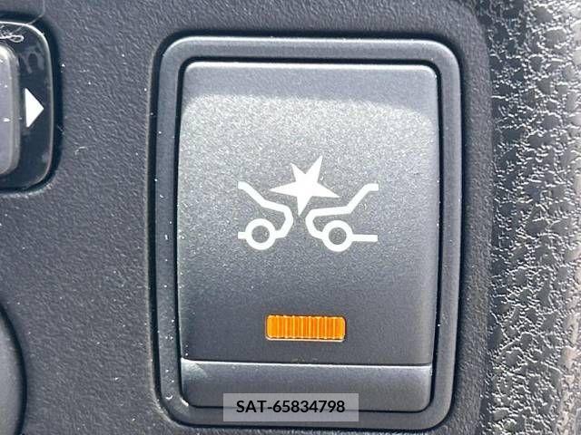 Nissan NOTE 2016-05 302403-8
