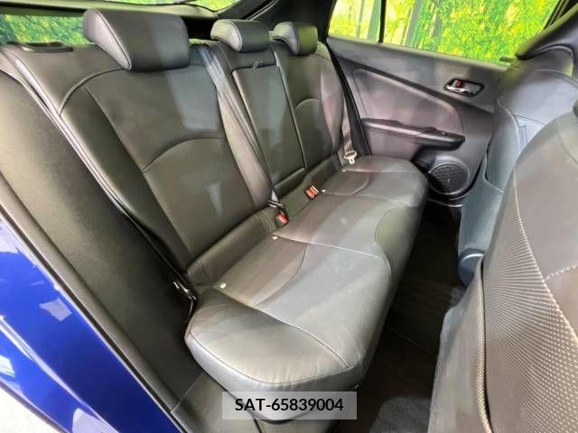 Toyota PRIUS 2016-10 238188-9