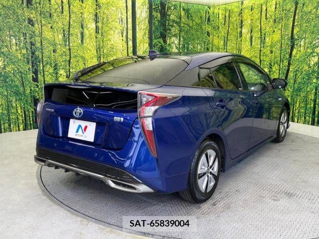 Toyota PRIUS 2016-10 238188-17