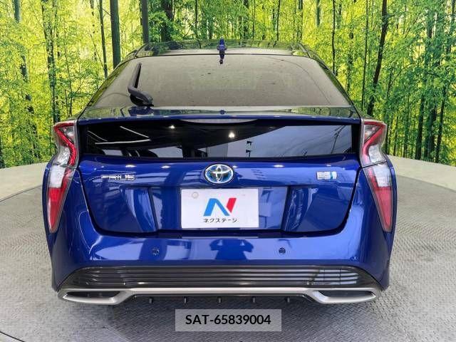 Toyota PRIUS 2016-10 238188-15