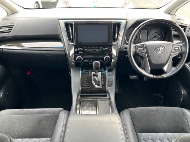 Toyota ALPHARD 2015-12 181620-1