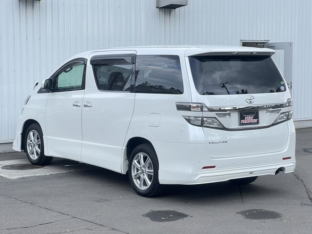 Toyota VELLFIRE 2013-07 9371-1