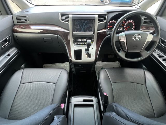 Toyota VELLFIRE 2013-07 9371-5