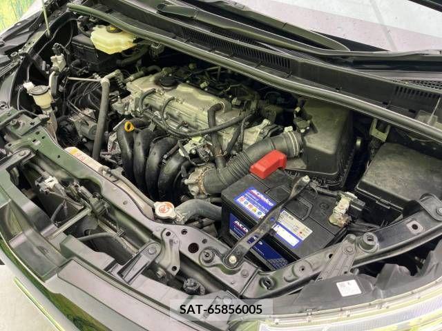 Toyota VOXY 2018-10 332395-18