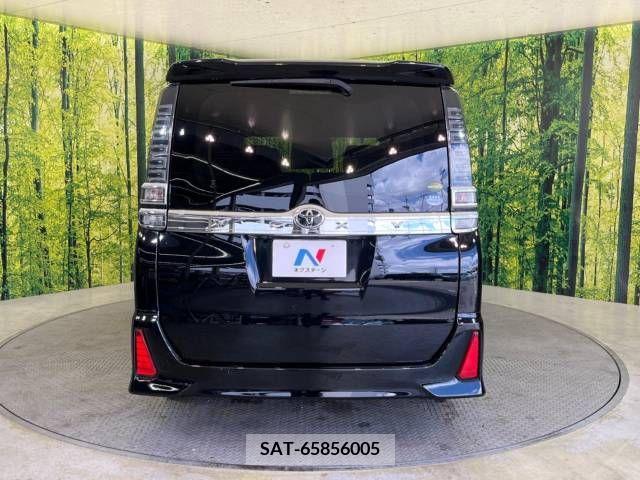 Toyota VOXY 2018-10 332395-15