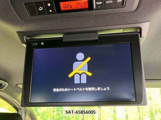 Toyota VOXY 2018-10 332395-4