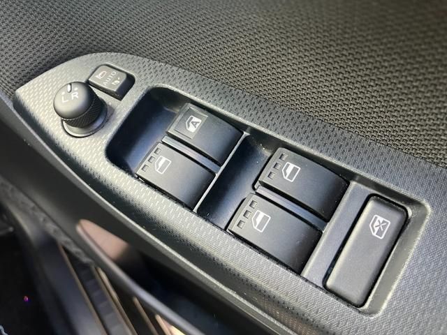 Daihatsu MOVE CUSTOM 2018-01 186501-23