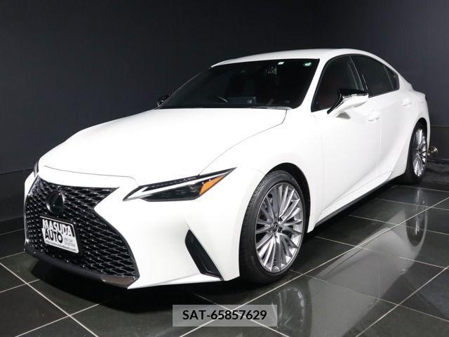 Lexus IS 2023-01 354136-0
