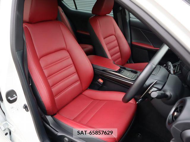 Lexus IS 2023-01 354136-8