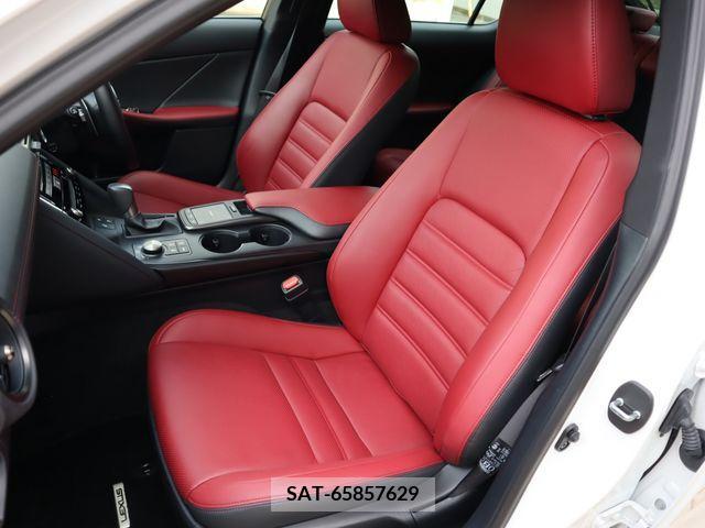 Lexus IS 2023-01 354136-9