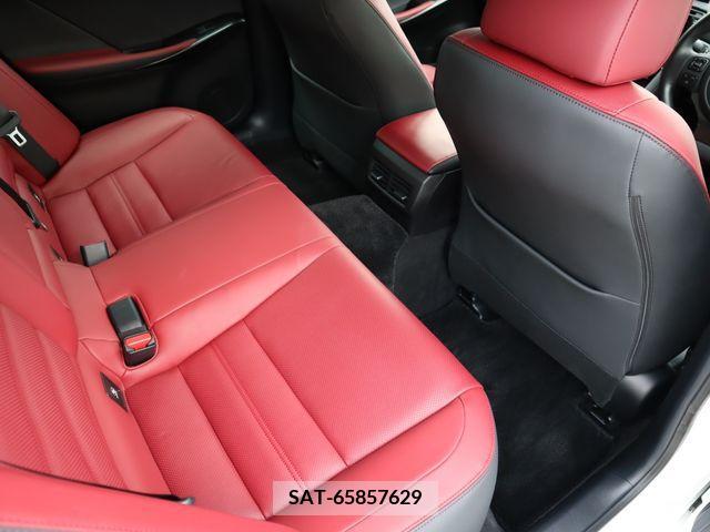 Lexus IS 2023-01 354136-10