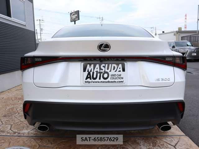 Lexus IS 2023-01 354136-5