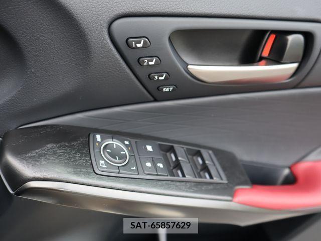 Lexus IS 2023-01 354136-18