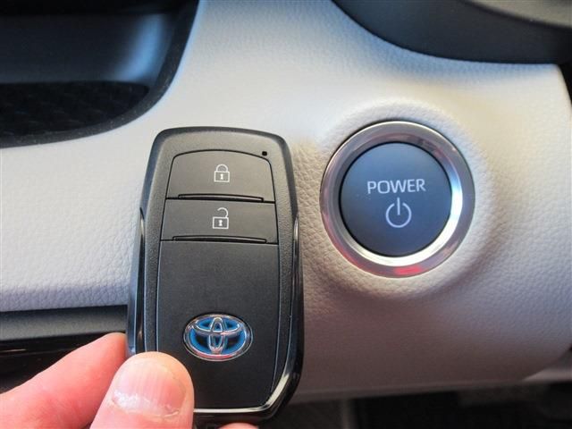 Toyota YARIS 2020-08 191700-9