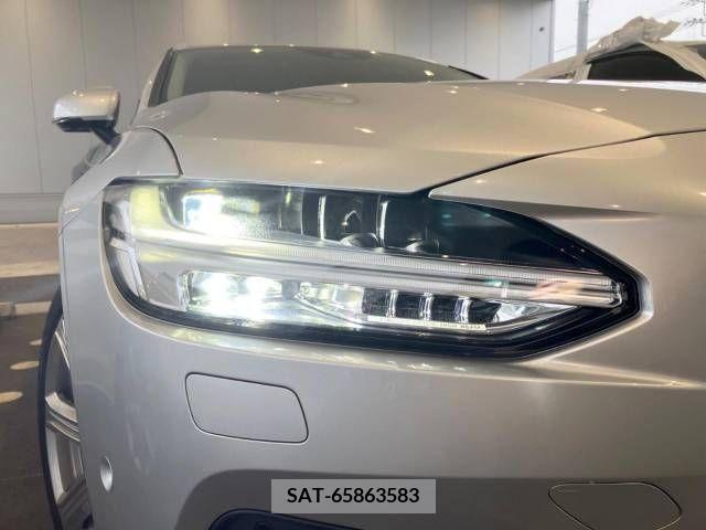 Volvo V90 2017-05 222844-14