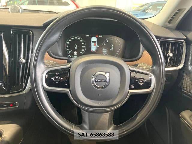 Volvo V90 2017-05 222844-10