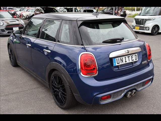 Bmw MINI 2015-03 6213-14