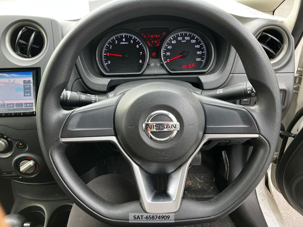 Nissan NOTE 2017-05 355176-24
