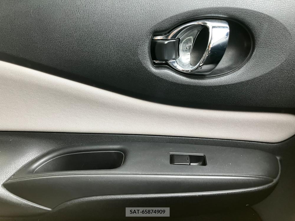 Nissan NOTE 2017-05 355176-34