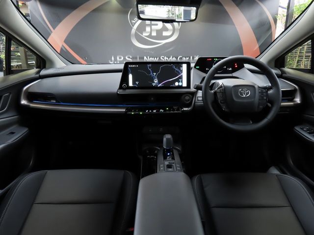 Toyota PRIUS PHV 2023-11 29031-2