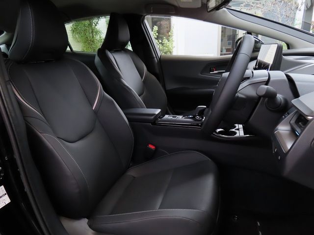 Toyota PRIUS PHV 2023-11 29031-17