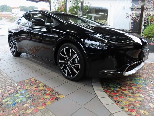 Toyota PRIUS PHV 2023-11 29031-12