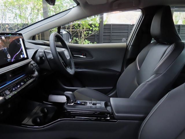 Toyota PRIUS PHV 2023-11 29031-18