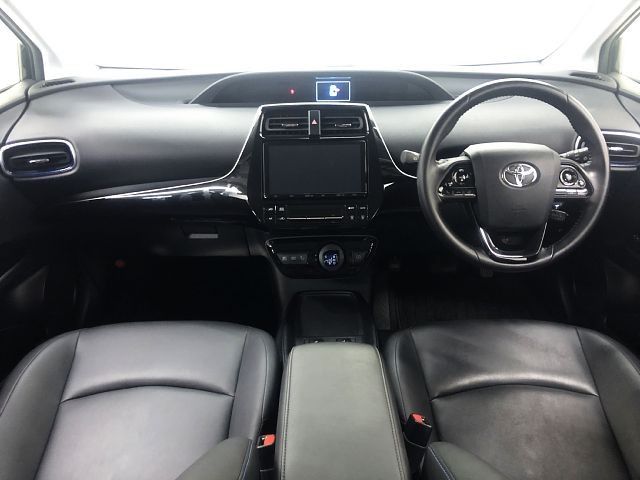 Toyota PRIUS 2019-11 20076-1